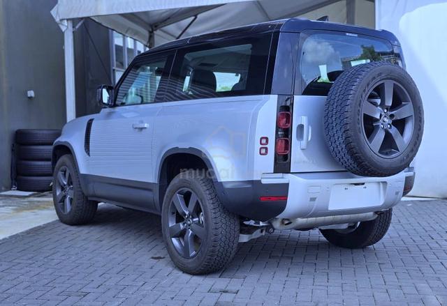 READY STOCK - 2022 Land Rover DEFENDER 90 SE P300 - 2