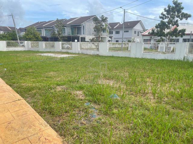 Corner unit,semid 2 storey terrace for sale,near PKNS 3