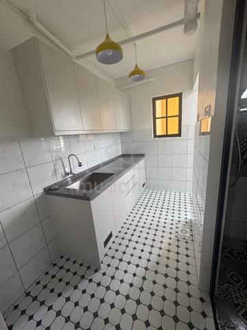 Pangsapuri Pendamar B 1