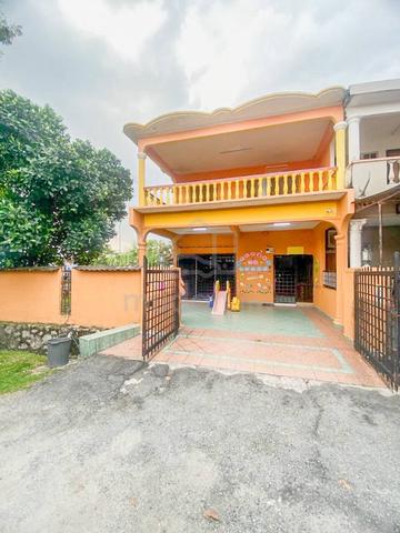 Double Storey Terrace Corner Lot Taman Melur , Ampang 1