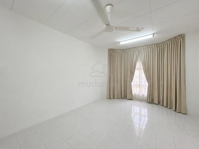 PJS 10 Rare 2 Storey Endlot Massive Land, 7 min Walk To Sunway Pyramid 1