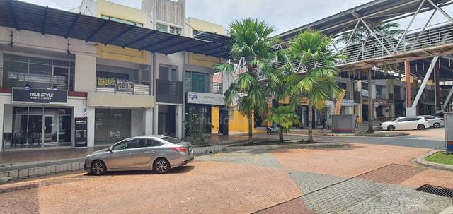Ground Floor Shop @ Putra Walk Seri Kembangan | 20 x 70  1