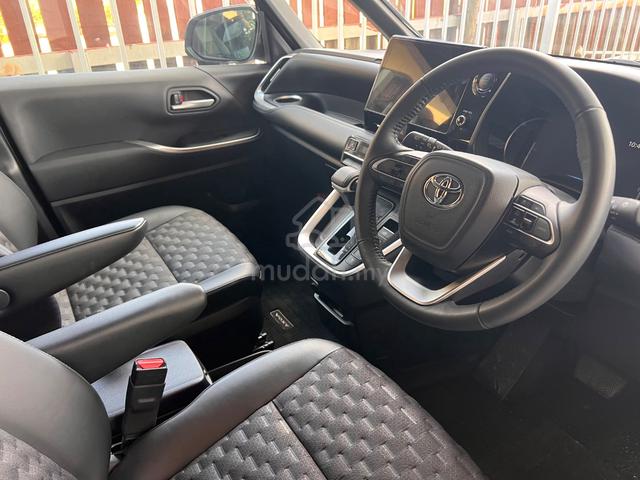 2024 Toyota VOXY 2.0 S-Z (A)*SUPER LOW MILEAGE* - 3