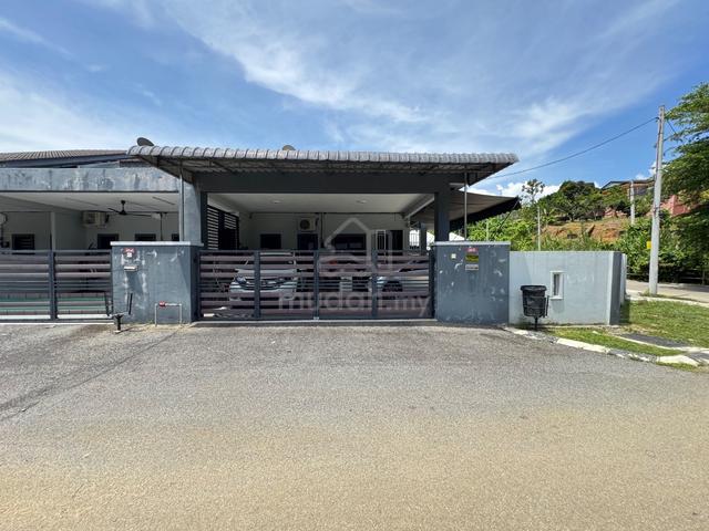 Freehold Corner Lot Taman Liman Kuala Kangsar 1