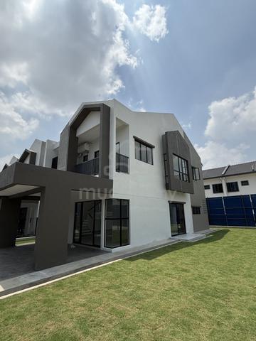Cheapest 0% dp double storey in sepang 4rooms 3bath 1