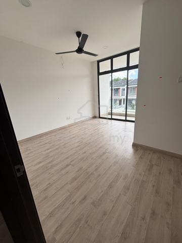 Renovated Kampung Seri Aman Double Storey Rent Tekali at Puchong Prima 4