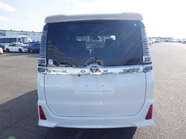 2021 Toyota VOXY 2.0 ZS KIRAMEKI 3 (A) FULL LOAN - 4