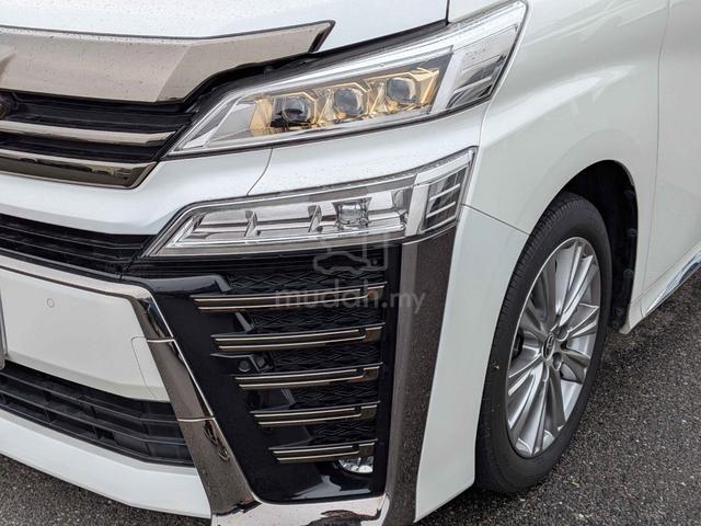 2022 Toyota VELLFIRE 2.5 GOLDEN EYES ll - 2