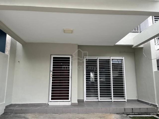 Well Maintained Double Storey Aman Putri Seksyen U17 Shah Alam 1