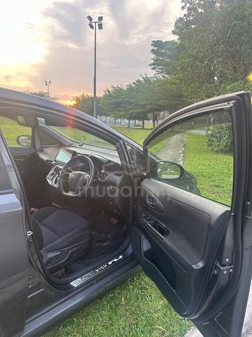 2014 Toyota WISH 1.8 S FACELIFT (A) - 4