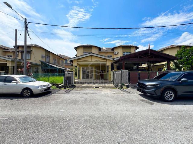 2 Storey Semi D @ Taman Dahlia, Bandar Baru Salak Tinggi, 1