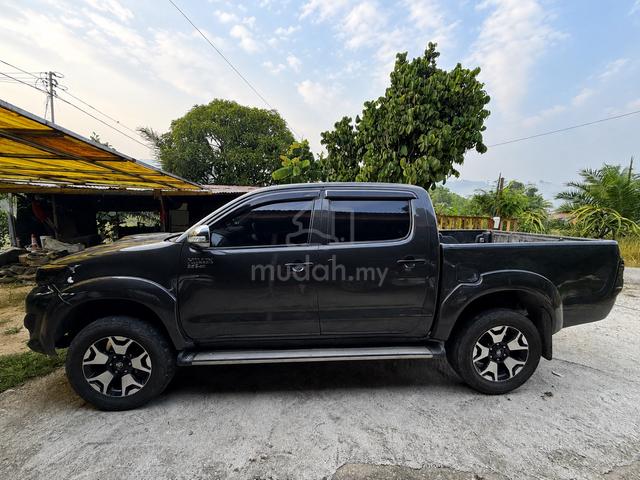 TOYOTA HILUX DOUBLE Cab 2.5 MT (2009) - 3