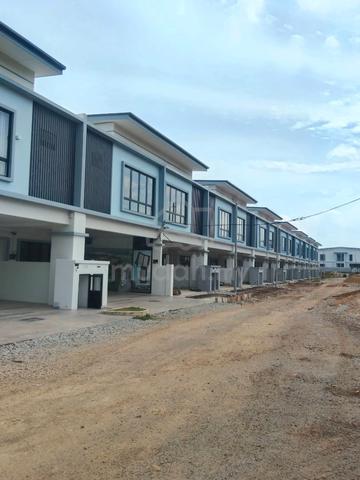 8.3km to Melaka Sentral Freehold Gated Guarded New Double Storey Batu 1