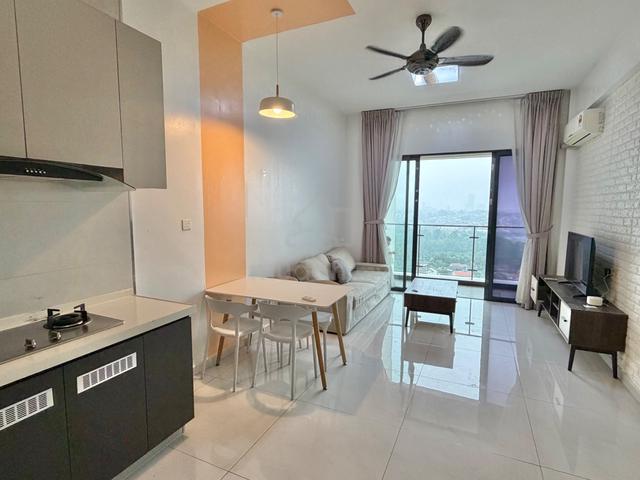 Bay Point @ Country Garden Danga Bay 1