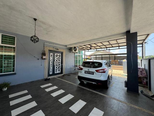 Semi Detached Sg Karang Darat with Swimming Pool 2