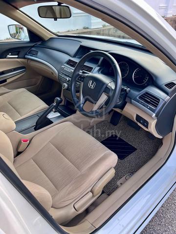2011 Honda Accord 2.0 (A) Facelift Low Mileage 60k - 4