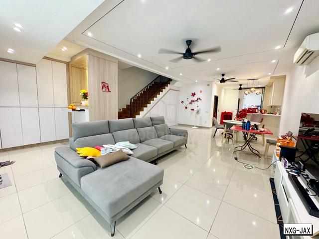 Super Nice RenovatešAthira Bandar Bukit Raja Klangļ¼2 Sty House Sale 1