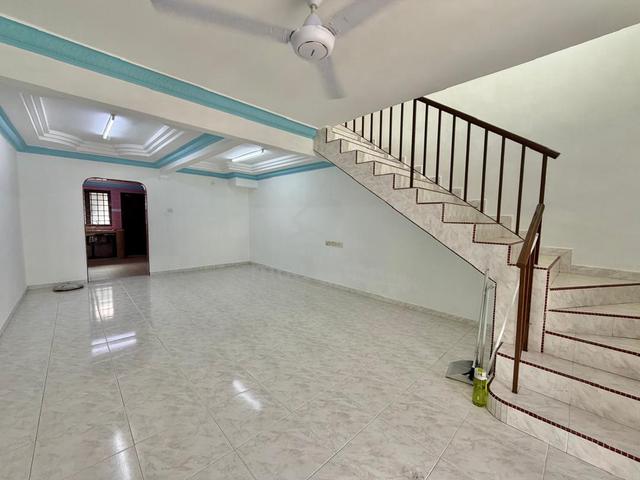 Full Loan Jalan Nenas Kota Masai, Double Storey Low Cost, Pasir Gudang 1