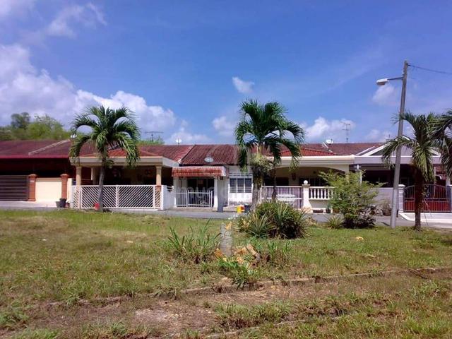 Single Room Perempuan Berhampiran Tesco Lotus's Bahau 1
