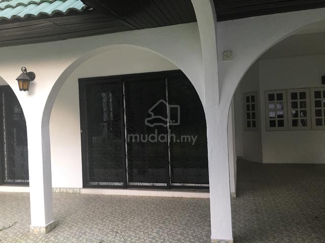 Spacious semi-detached house for sale  1