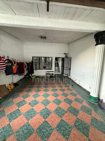 Double storey landed house, Jalan 25/31 Taman Sri Muda, Shah Alam 1