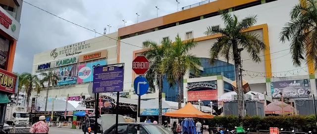 High ROI Bukit Jambul Retail For Sale 1