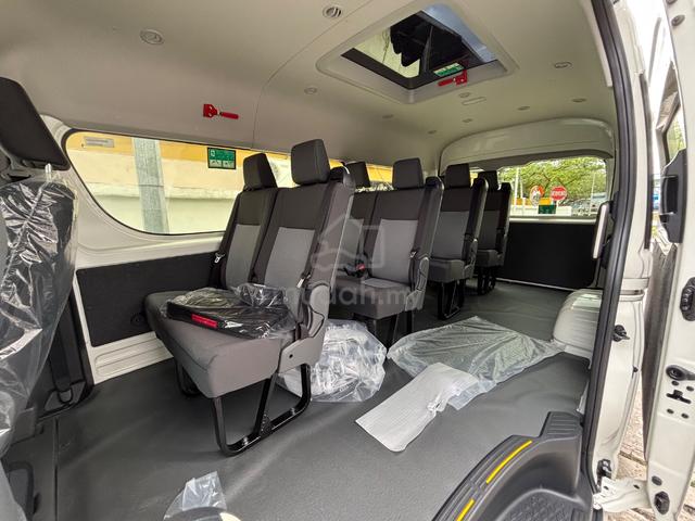 2026 Toyota HIACE 2.8 SLWB WINDOW VAN - 5