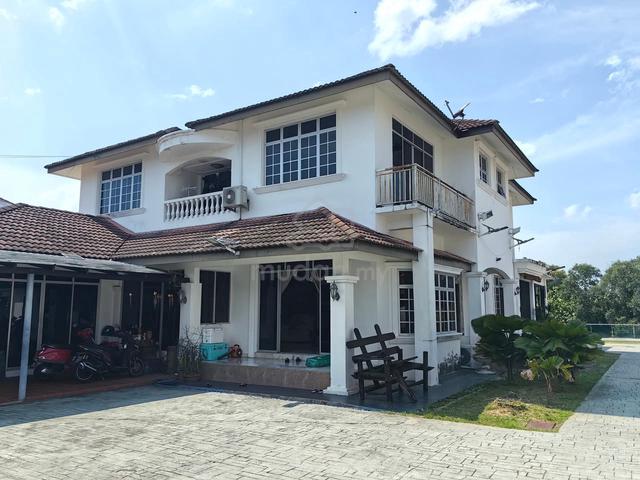 Rumah BANGLO 2TINGKAT MEWAH TAMAN PERUMAHAN ELIT IBAI GOLF RESORT 1