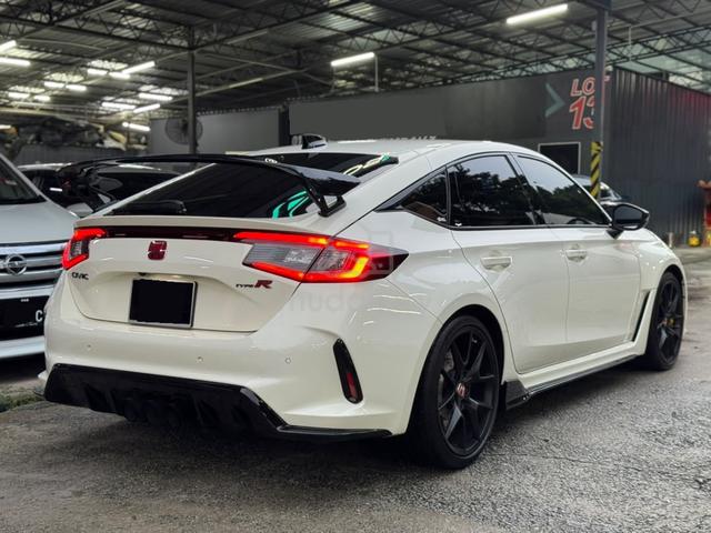 2023 Honda CIVIC 2.0 TYPE R FL5 (M) DIRECT OWNER - 4