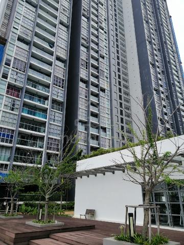 LakeFront Residence 1