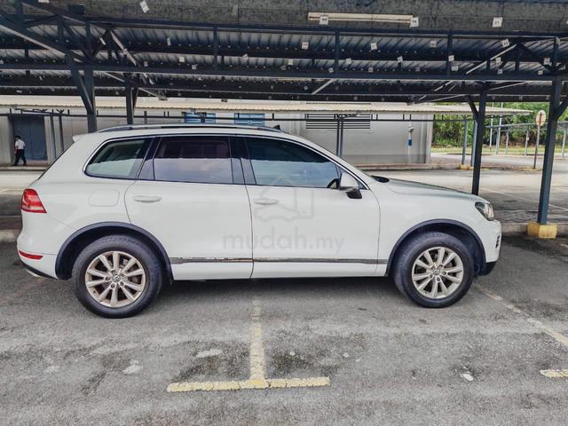 2012 Volkswagen TOUAREG 3.6 PETROL ROOF V6 FSI (A) - 4
