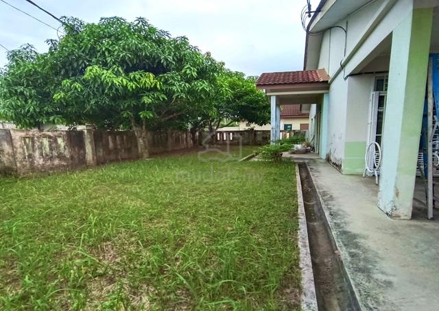 Corner Lot Bandar Putra Jalan Merbau Renovated Unit [ 5Min IOI Kulai ] 1