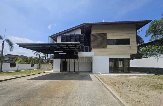 CORNER LOT ‼️ 2 Storey Bungalow House Banyan Close, Bukit Mahkota 1