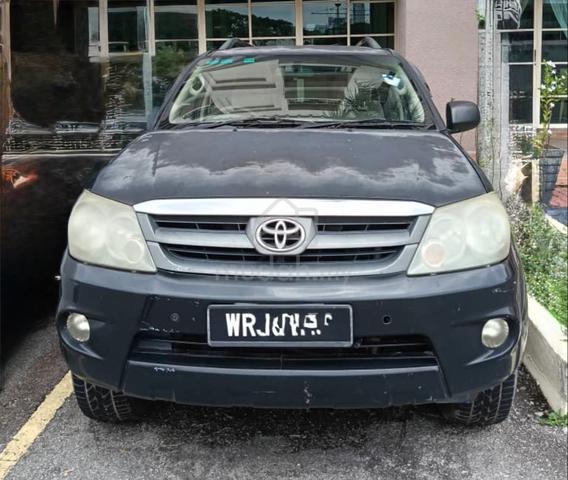 2008 Toyota FORTUNER 2.5 G (M) - 1