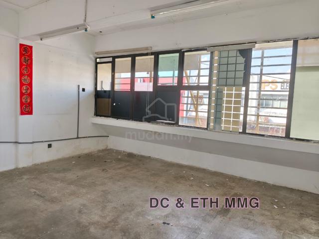 AMJ 1.5 Light Factory 24x80 Shah Alam Near Kesas Highway Shah Alam 1