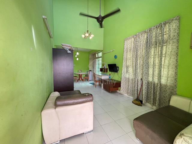 1 Storey Terrace End Lot With 14' Land @ Taman Gaya, Ulu Tiram 1