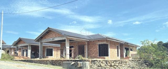 Last Corner unit,1 Storey Bungalow 60'x90', Senawang, Seremban 1