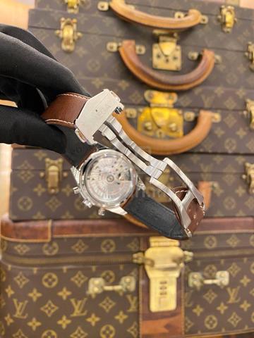 Carousel Image