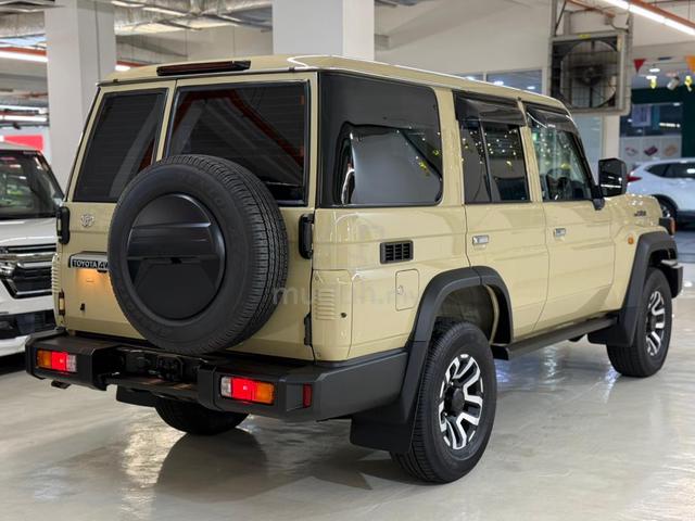 2025 Toyota LANDCRUISER 70 2.8 DIESEL AX (A) - 4