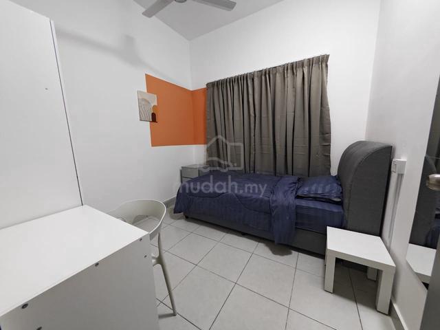 The Netizen Condo Single Room Fully Furnished Wallking to MRT Cheras 1