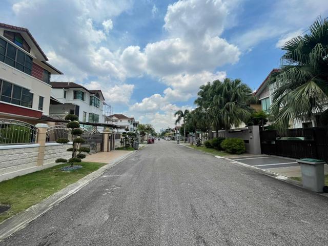 Taman Mount Austin 2.5 Storey Semi Detached House 4bed Johor Bahru 1