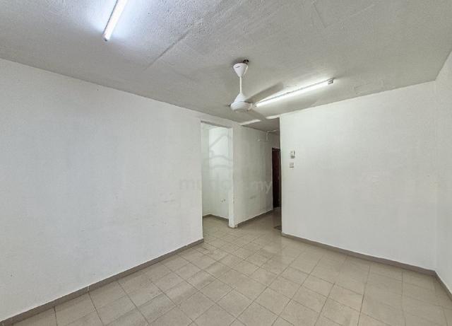 Putra Ria Apartment 1