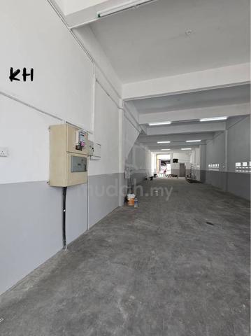 Selat Selatan Pandamaran Klang 1.5 Storey Link Factory For Rent 1