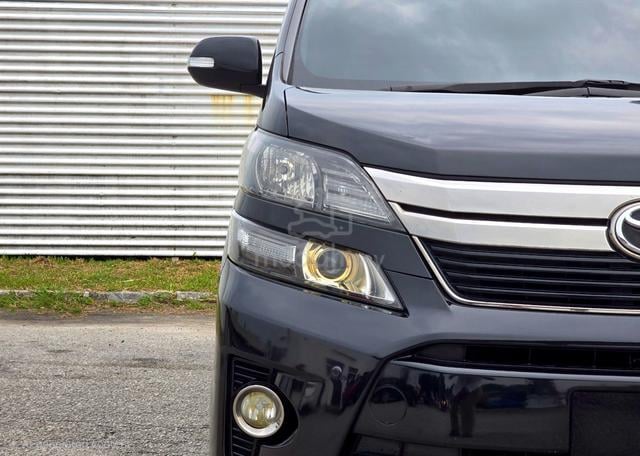 2013 Toyota VELLFIRE 2.4 Z GOLDEN EYES SUNROOF - 3