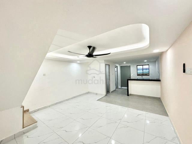 2 Sty Low Cost Jalan Cenderai Renovated Extended Taman Megah Ria Masai 1