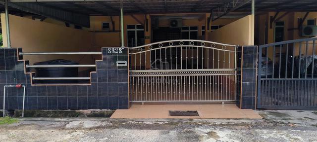 Rumah Teres Setingkat Untuk Disewa 1