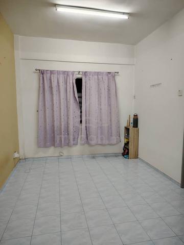 Putra Raya Apartment 1