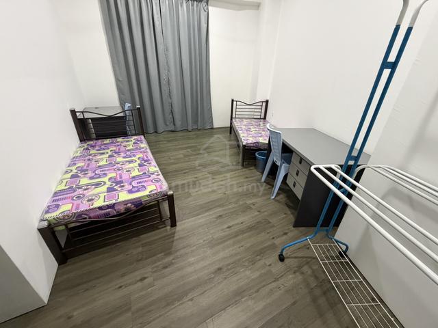 Room for Rent @ O2 Residence, Seri Kembangan (Near MRT Putra Permai) 1