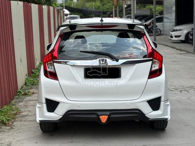 2016 Honda JAZZ 1.5 V (A) Free 3 Tahun Warranty - 1
