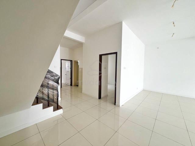 FREEHOLD NEW UNIT 2225ft 2 Storey House Serene Heights Bangi 4